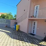 Apartma Nada, Tu Boste V Centru Poletnega Utripa