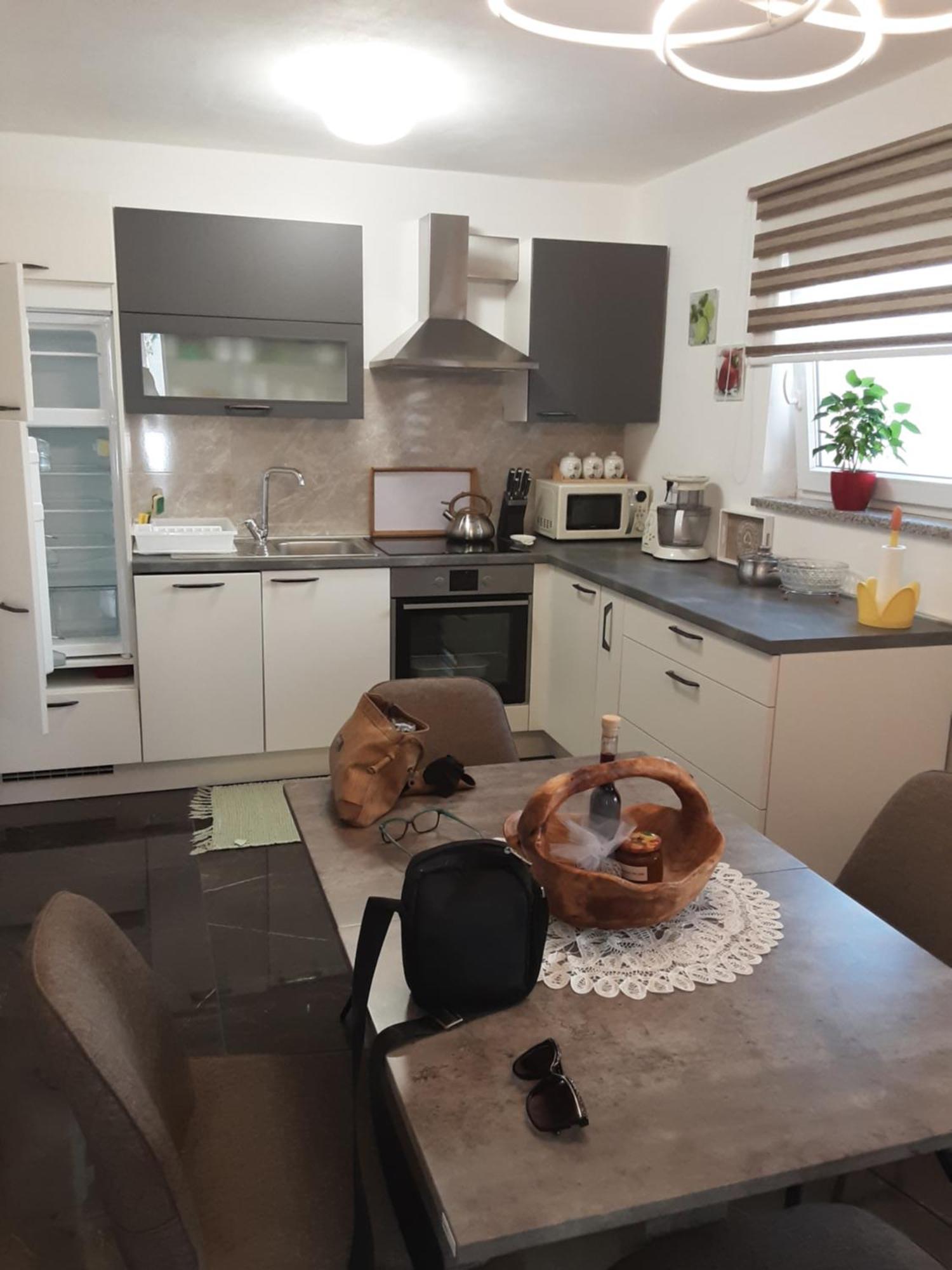 Apartment Apartma Nada, Tu Boste V Centru Poletnega Utripa Pula