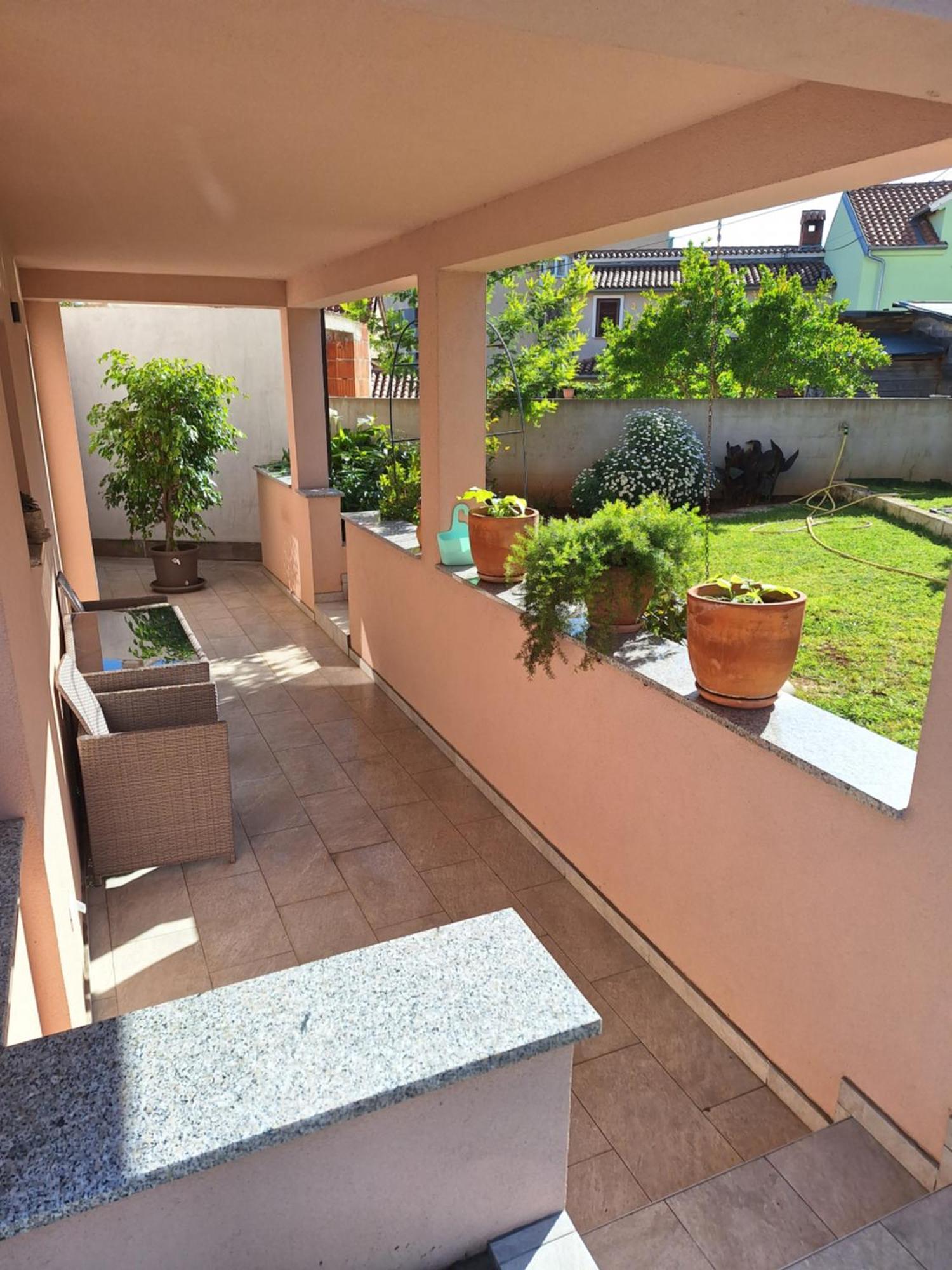 Apartma Nada, Tu Boste V Centru Poletnega Utripa *
